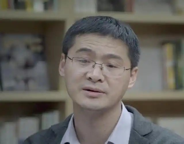 爱泼斯坦案彻底扯下美国权贵精英的底裤！特权阶层凌驾法律之上为所欲为，先干后杀食人