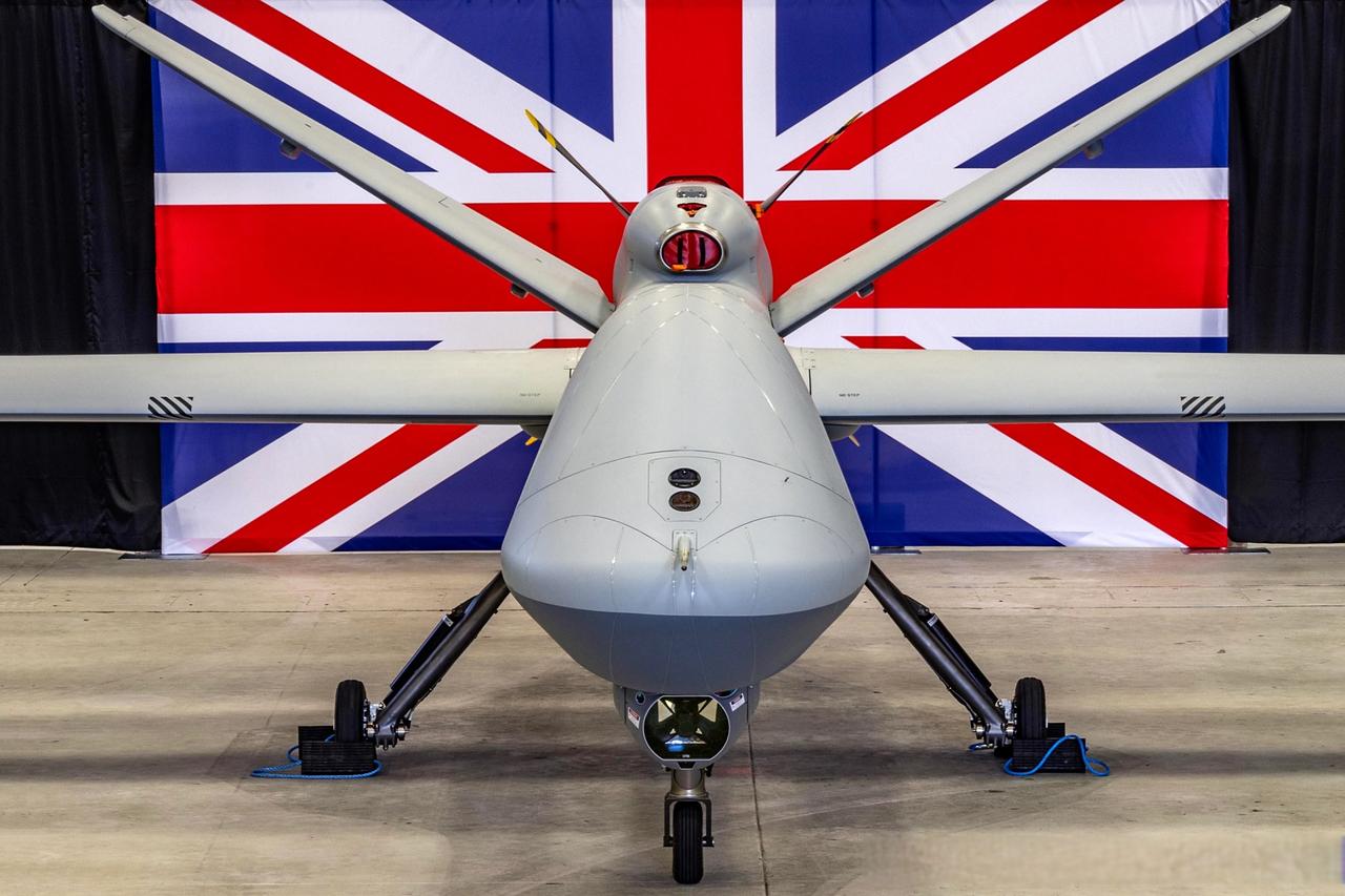 乌克兰犯下了一个致命的错误，认为英国的支持可以取代美国，乌军能够继续同俄罗斯对抗