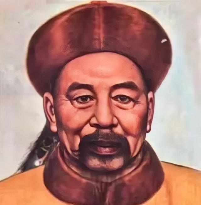 1877年，新疆喀什城下，左宗棠面对上万俘虏，毫不犹豫地下令：“降者亦杀！”一语