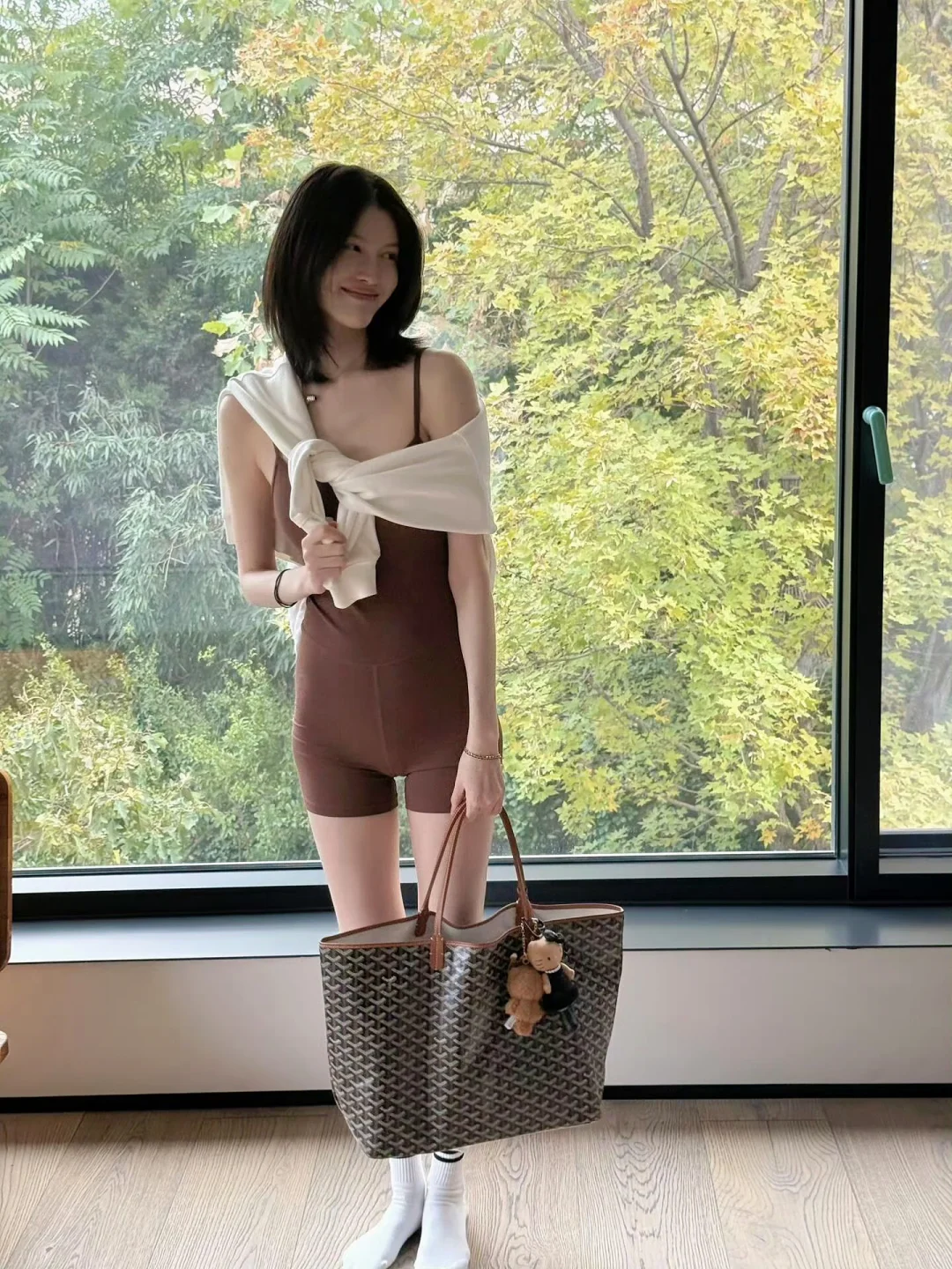 何穗👗完美诠释了身材好，披麻袋都好看