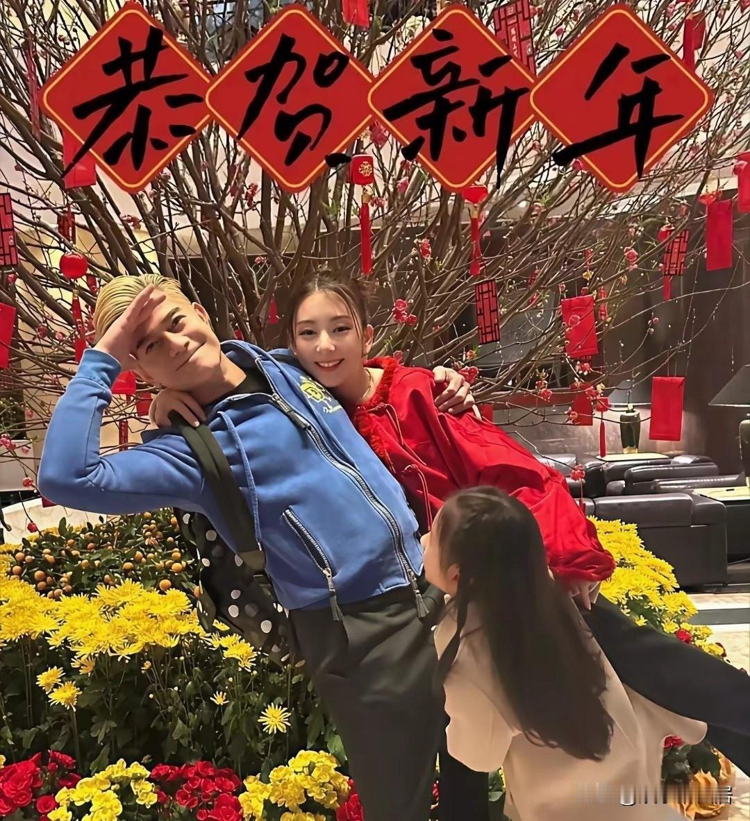 你们发现没?郭天王为啥这次让方媛住月子中心,而前两次不让她去呢,有人说因为这次想