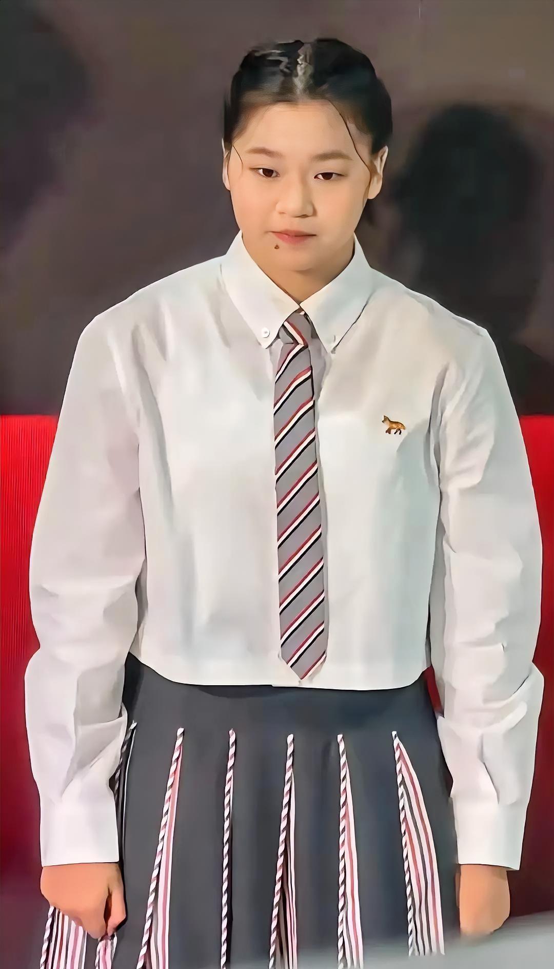 肠子悔青！李宁错失全红婵，万家乐官宣直接涨停，这波赢麻了！谁也没料到，全红