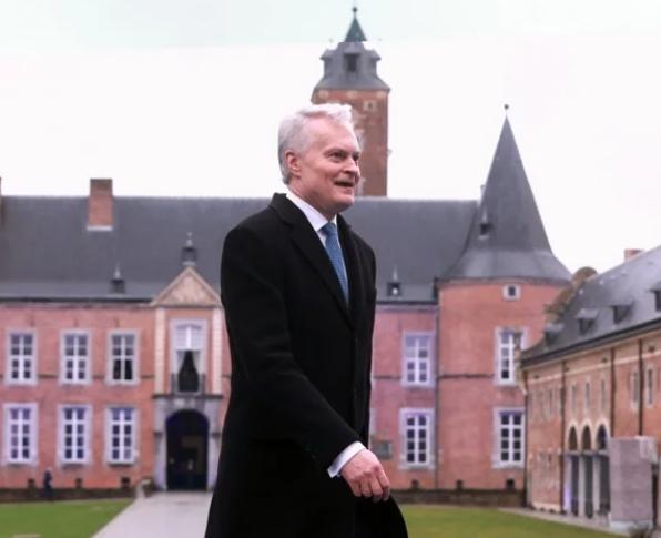 拒不改正错误，中国打得他还不够疼？前几天，立陶宛的总理表示要更改我国台湾地区