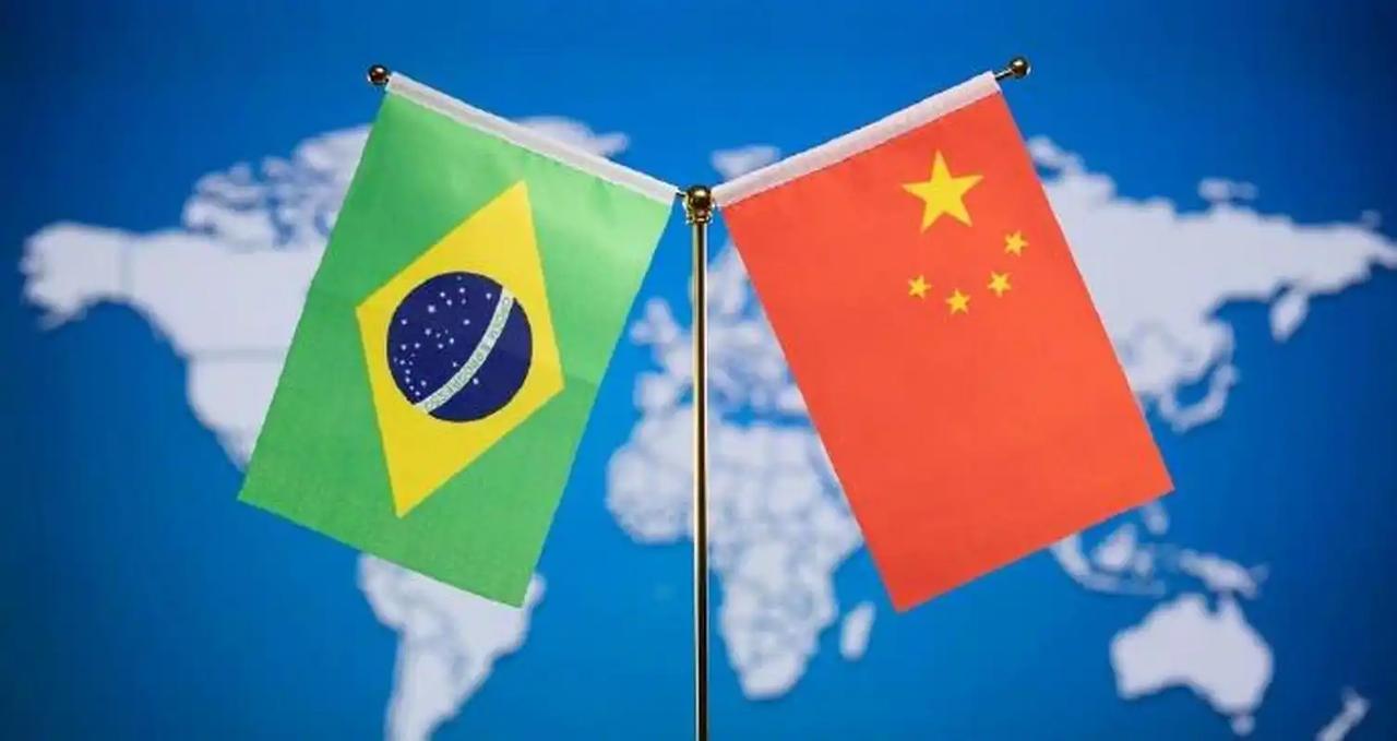 巴西发展那么快，为何美国至今没有完全收割巴西呢？因为面对巴西，美国有三个无奈……
