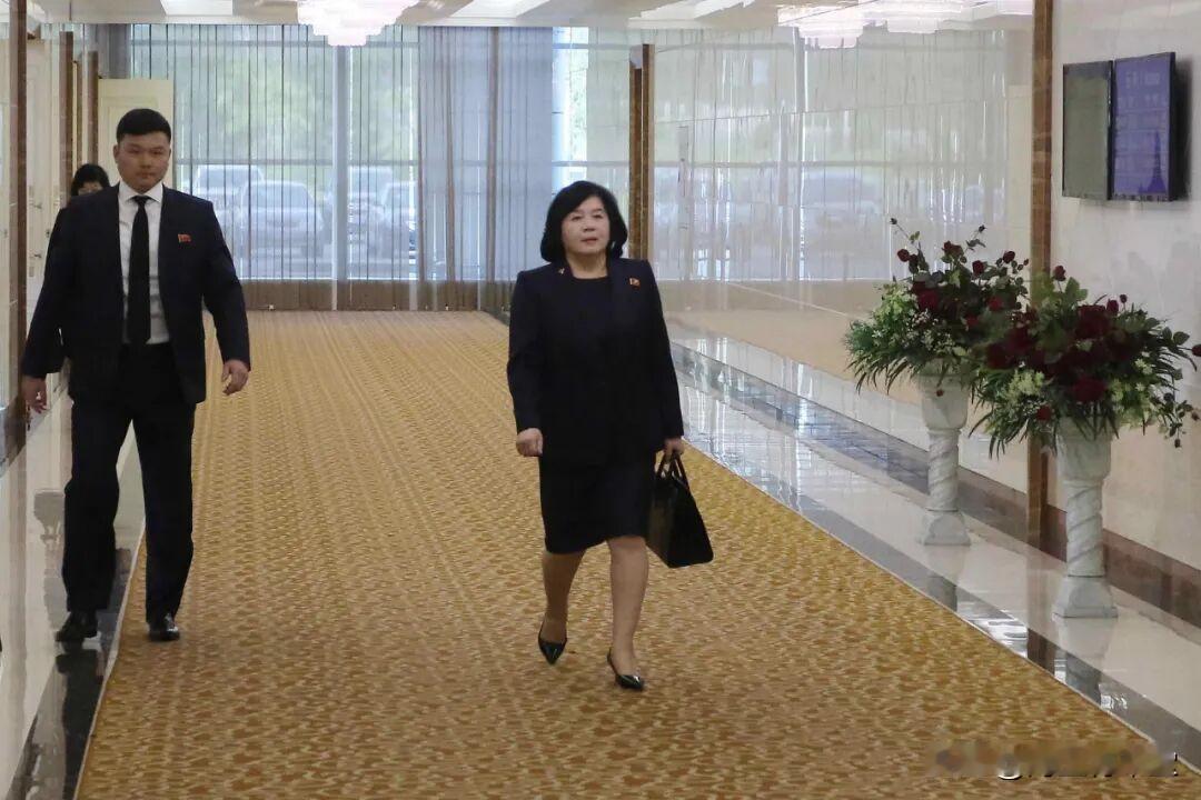 韩国：APEC峰会中国去吗韩国方面最近对华示好，李在明公开谴责反华游行抗议是