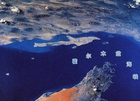霍尔木兹海峡信号异常，900多艘船只导航失灵，伊朗这一次真要打痛美国？特朗普