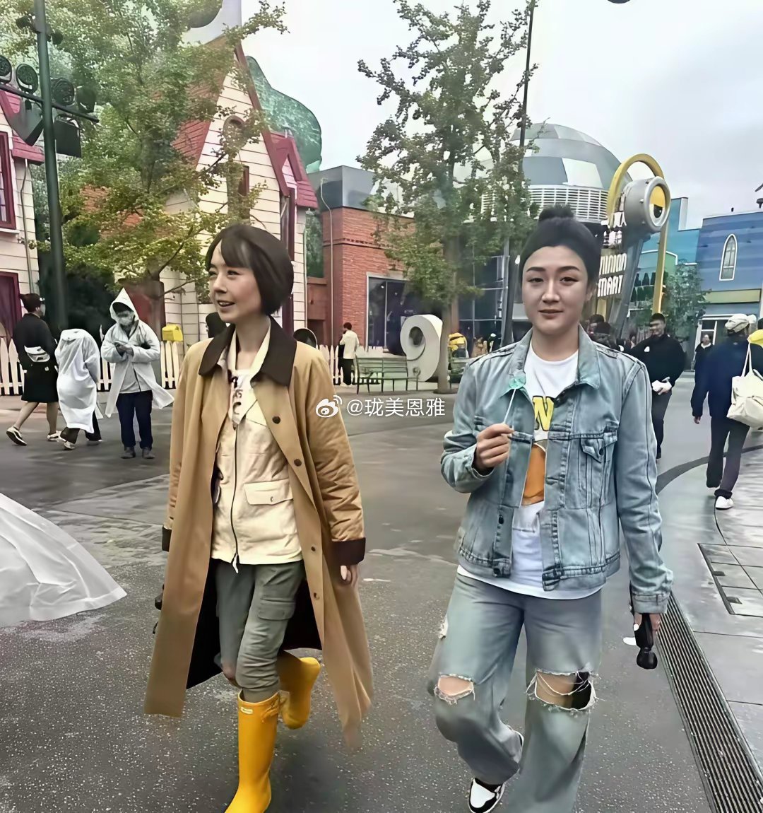 看到陈梦这张照片，还是有点绷不住笑了，这不会是自己化的妆吧