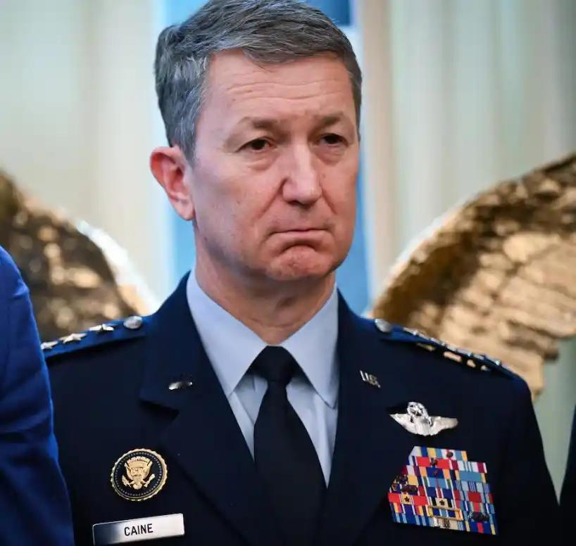 快讯！美国名将终于批露了迟迟不打伊朗的原因。就在特朗普权衡对伊朗攻击时，有知情