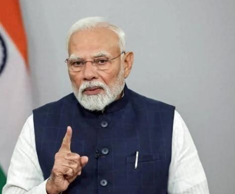 美国面对一个强大的中国，已经十分头痛了，它绝对不允许再出现第二个中国。所以，印度