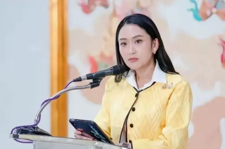 佩通坦：“洪森叔叔，我其实想好好跟你说的，我打电话给你，敬你是长辈，但你不但不听