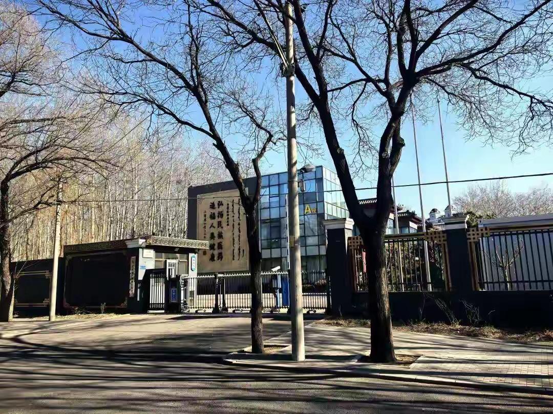 嫣然医院拟选新地址曝光！根据李亚鹏方面的说法，新院址还不确定能不能谈得下来，