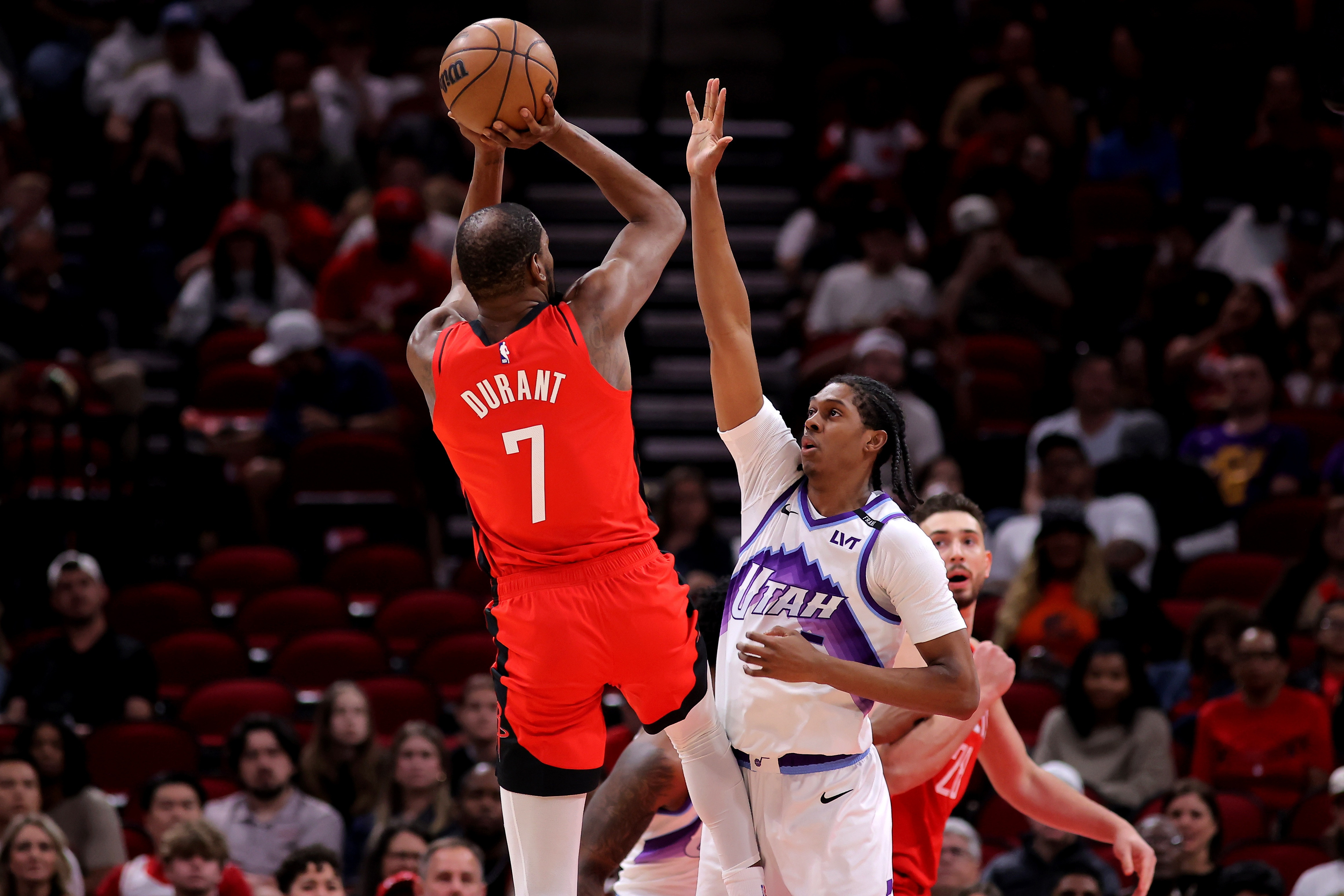 杜兰特下一场，也就是北京时间4月22号上午10:30对阵湖人队的第2场季后赛比赛