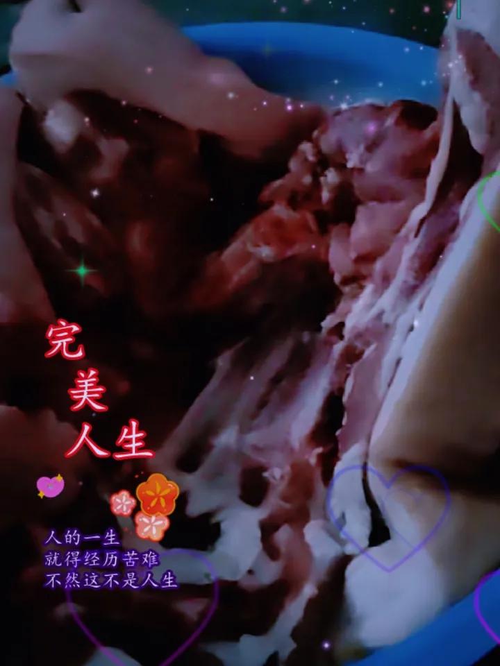 你认为年味越来越淡的原因是什么其实年味不是越来越淡，而是你是怎么看。看一看我家的