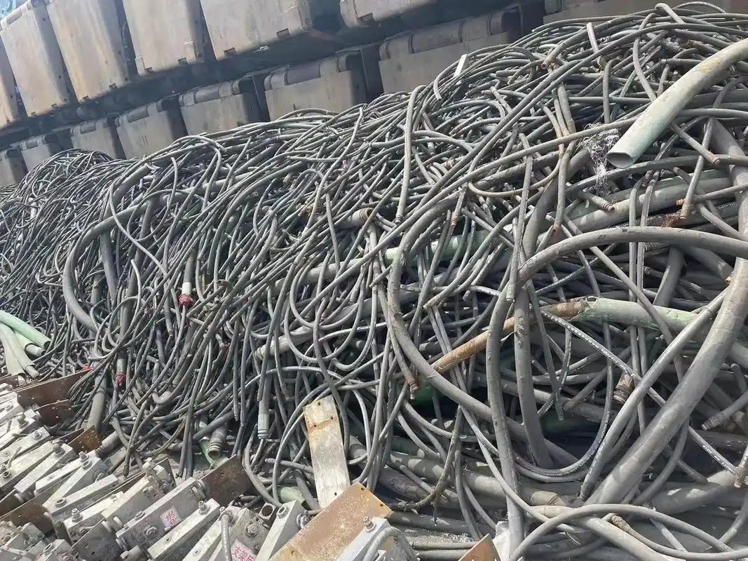 职场中的排挤与打压，大致就是以下几种方式：第一，小圈子孤立你，让你待得很难受