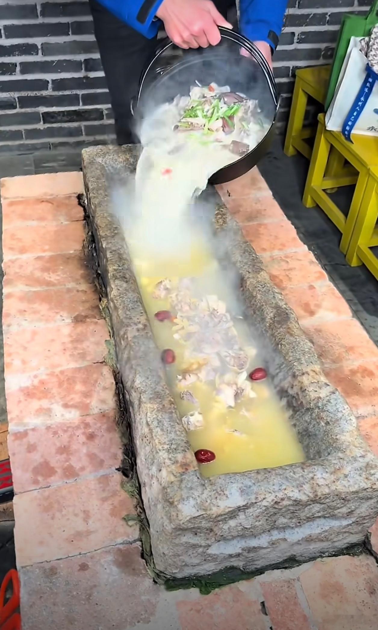 这火锅在农村会被骂的