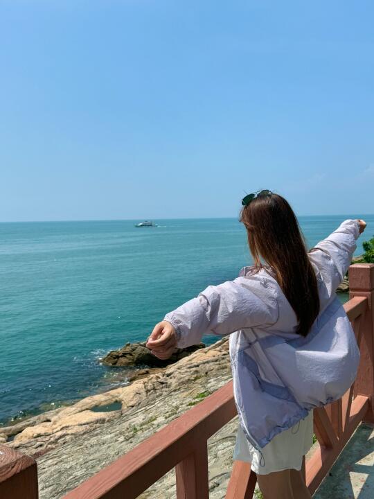 景点实况播报！小径湾5公里绝美海岸线 ☀️