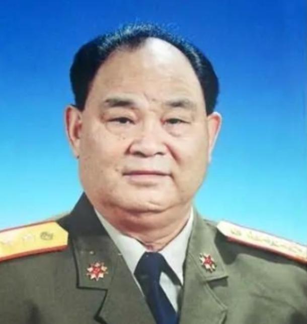 1992年3月，成都军区司令张太恒到北京开会，这时中央军委秘书长杨白冰告诉张太恒