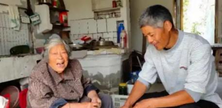 四川达州渠县，26岁的陈玥就做了这么一件“蠢事”。老公因工去世，公司赔了210万