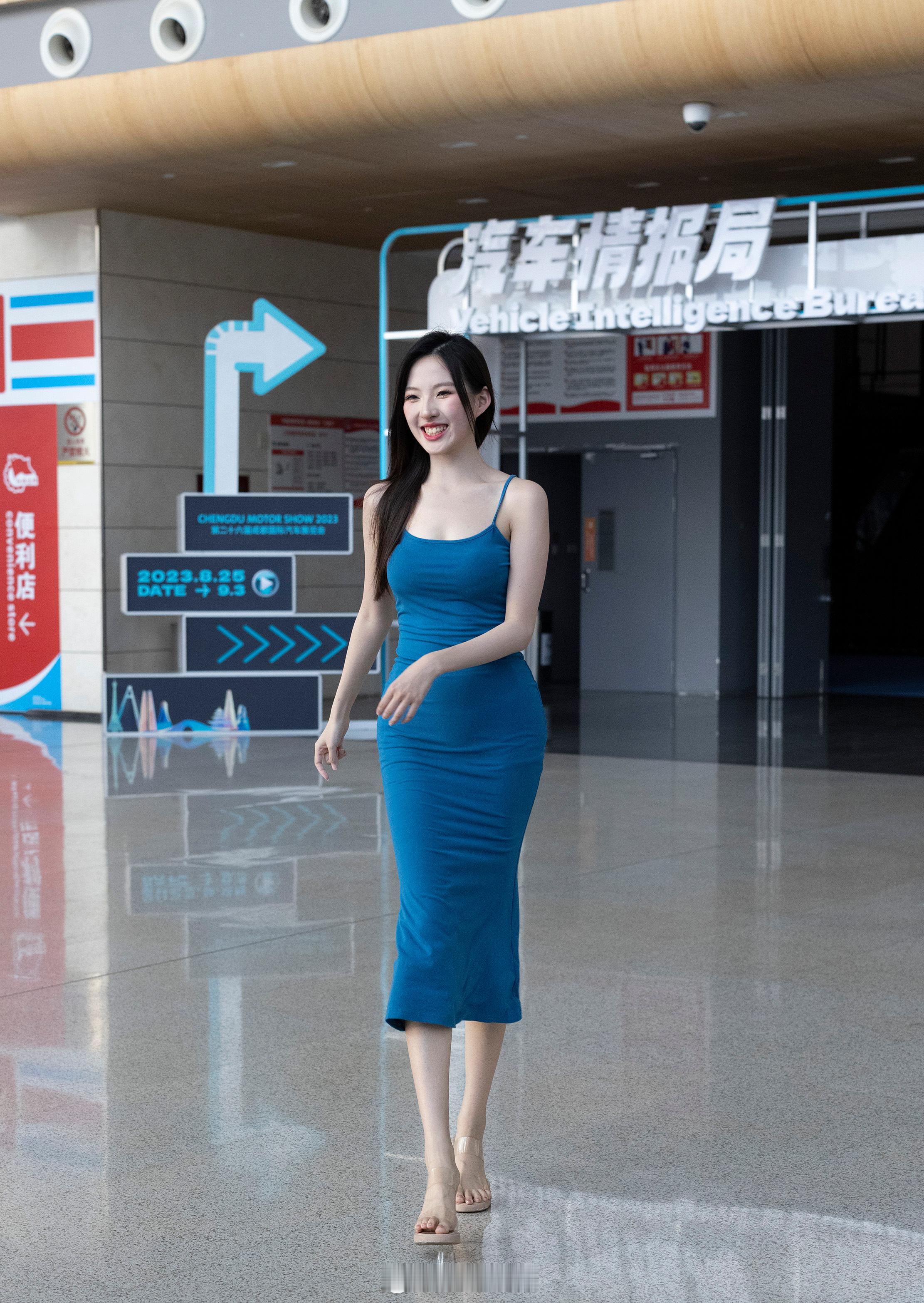 l【成都街拍】周六，早上好！丨摄影拍照每日穿搭​​​