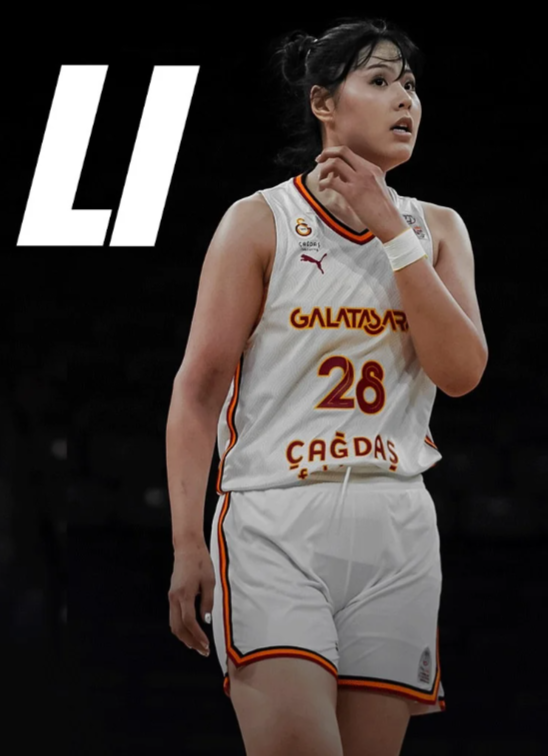 李月汝最后1分38秒关键扳平球！飞翼86-94憾负狂热，中国女篮中锋防守立功