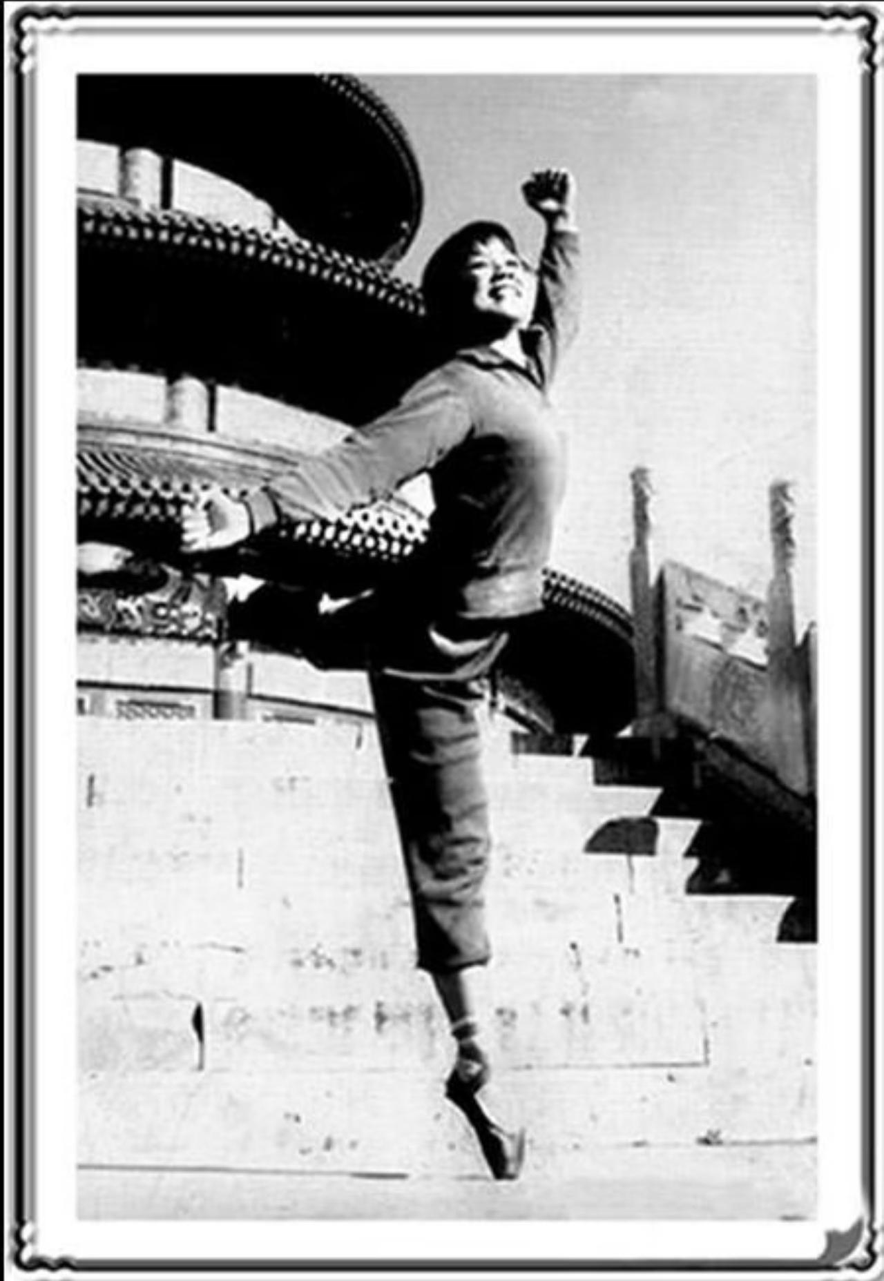 你知道对越自卫反击战里，第一个牺牲的女烈士是谁吗？很多人以为是一线卫生兵，其实她