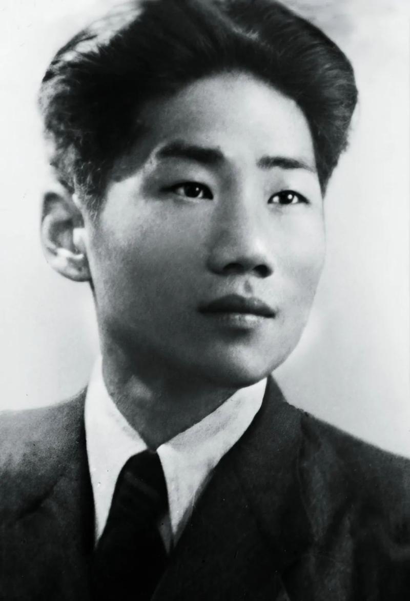 1950年，在朝鲜战场上与毛岸英一同牺牲的还有高瑞欣。两人合葬在一起四年后才分别