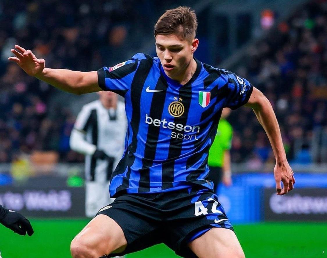 SKY：国际米兰和大学生队已同意在帕拉西奥斯的租借协议中加入买断条款价值在60