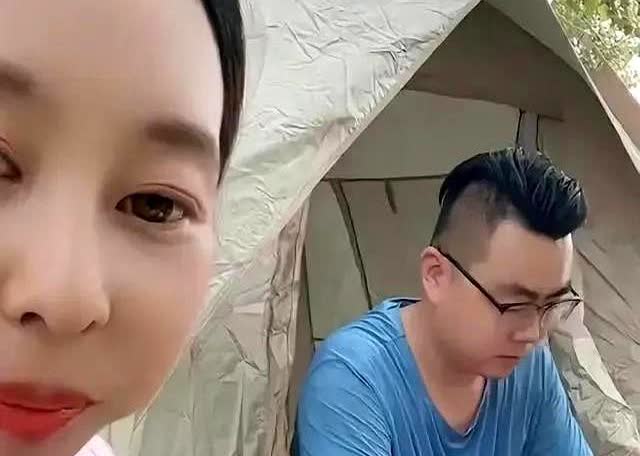 姚策的情商是真高。这一点，应该是随了许妈，养父养母都是公职人员，日常里说
