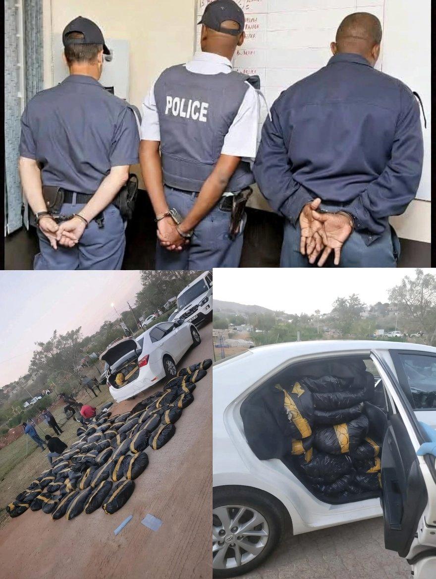 三名南非警察因护送价值数百万兰特的毒品而被捕。　　他们当时护送一辆丰田卡罗拉轿