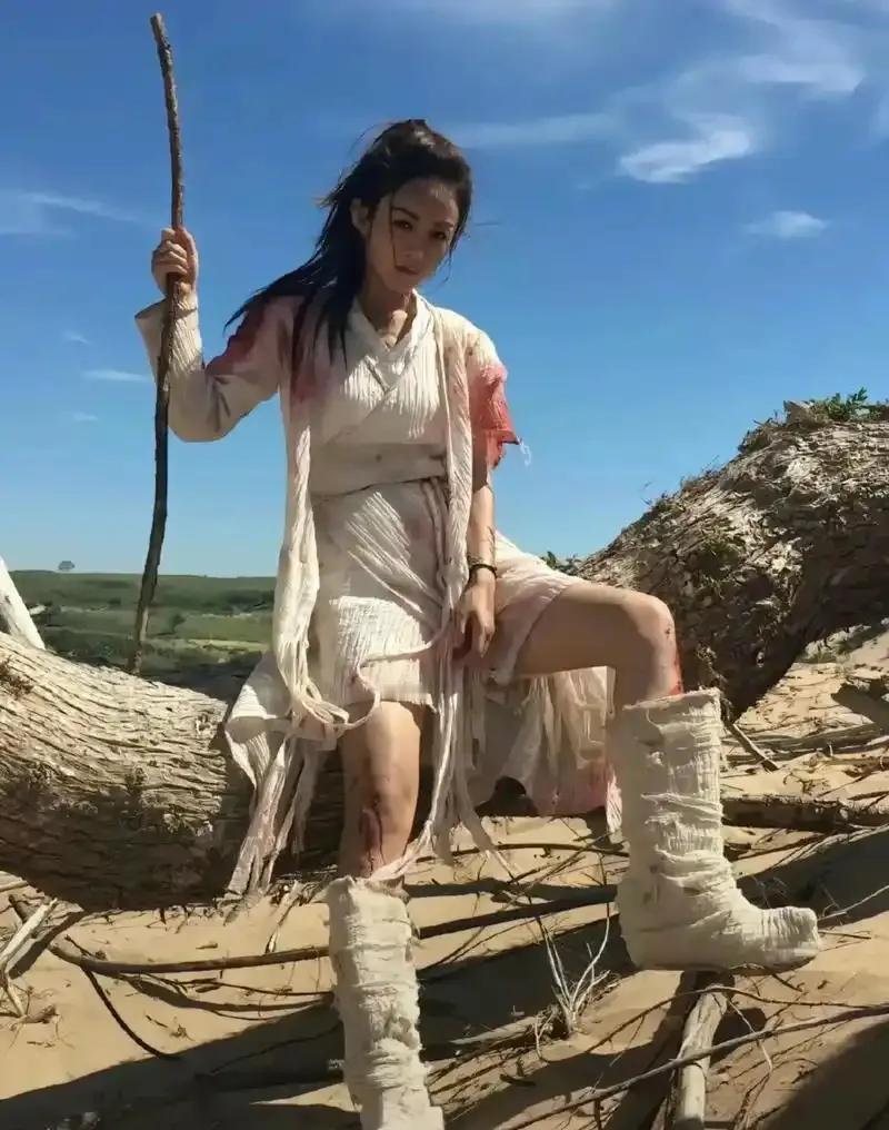 为什么《楚乔传》被这么多人喜爱，心心念念，因为她讲了一个不可能的故事。一个女子