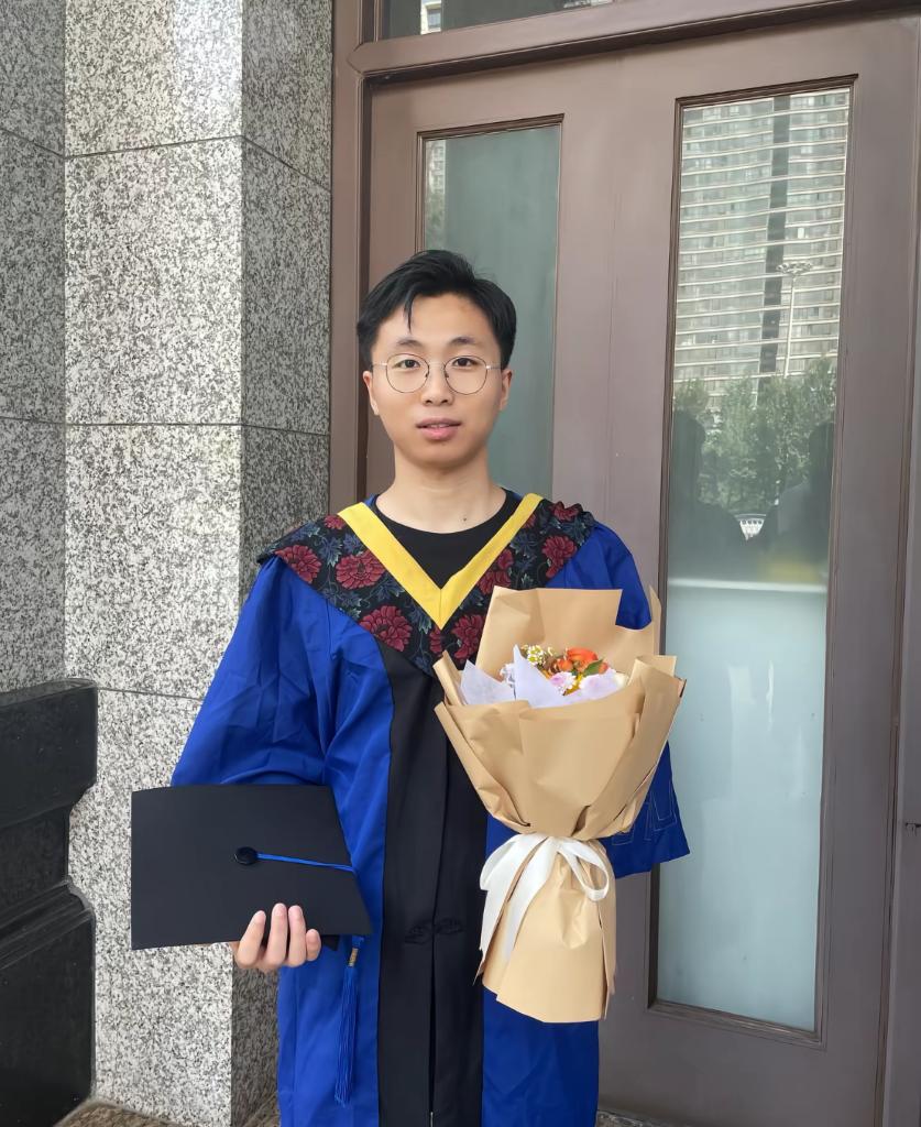 27岁西电硕士谭子航离世，确诊仅31天，刚订婚半年刷到谭子航离世的消息，心里堵