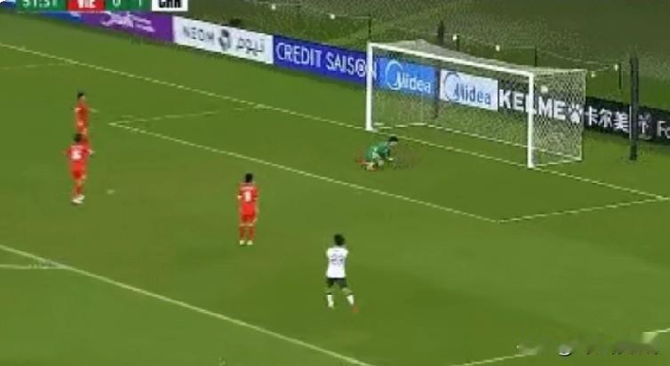 0:3输了，越南队彻底懵了，难道是中国队之前是隐藏了修为，不仅能守，更能攻中国