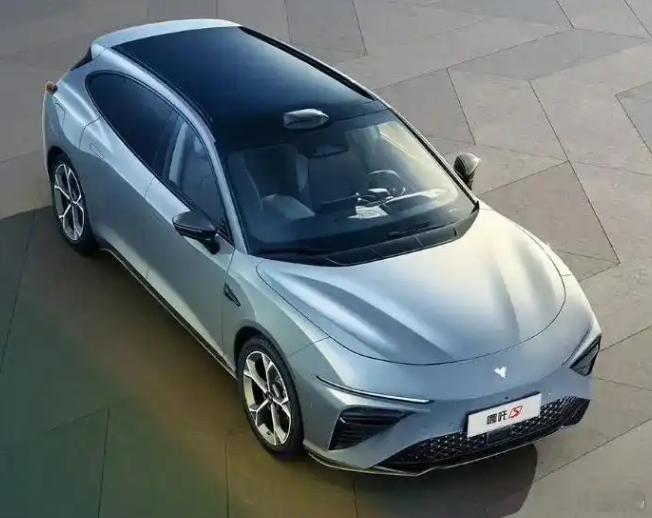 前几天还在说哪吒恢复了售后，可能下一步就准备复活了，这不就来了吗近期一家名为“谦