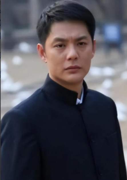 我可以净身出户，但我说的要求你必须做到！”2017年，傅程鹏向结婚21年的发妻程