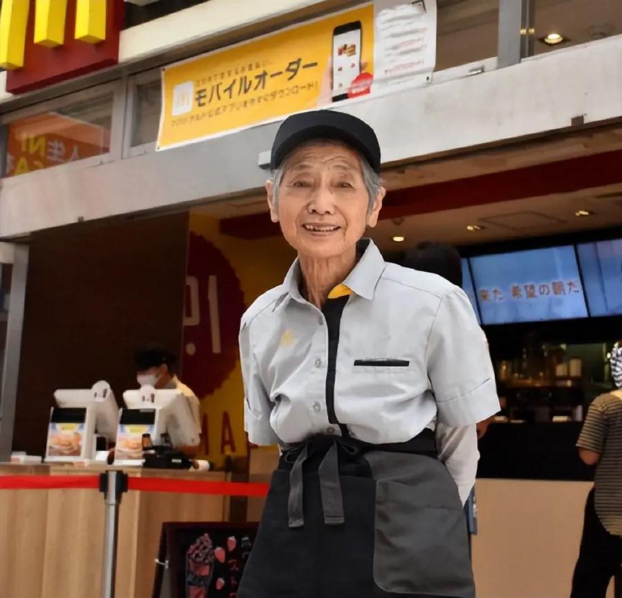 都说日本是高福利国家，为什么老年人还要出去上班？因为日本既不是西欧北欧式高福利国