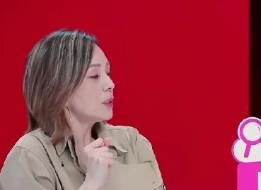 大众都劝王琳和母亲和解，直到张泉灵看到母亲真实一面，终于哽咽说不劝了，理解你