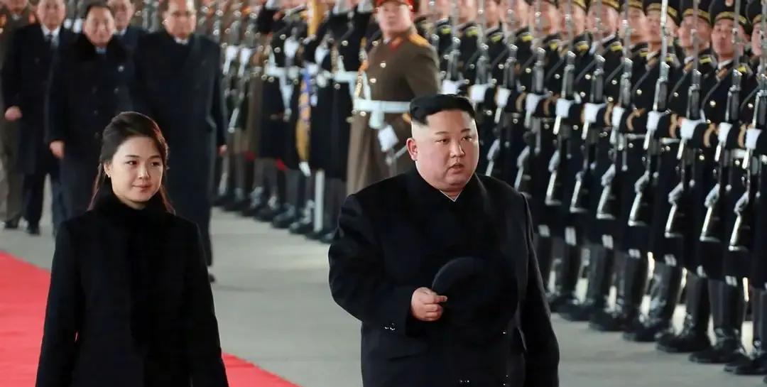＃外交部回应金正恩将出席九三阅兵＃朝鲜领导人金正恩“压哨”亮相，中朝携手，击