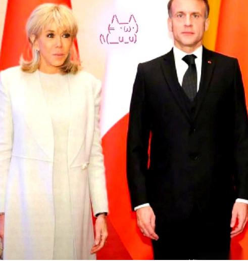 马克龙估计都气笑了。老子辛辛苦苦跑来中国谈几百亿的大生意，结果全世界的镜头，都