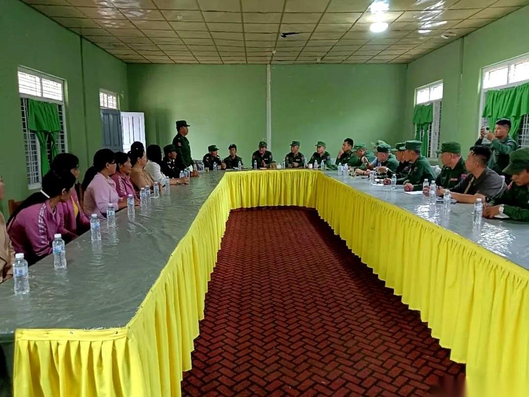 打赢了地盘，却差点输在几句谣言上。这事儿真有点黑色幽默。枪声刚停没多久，人心