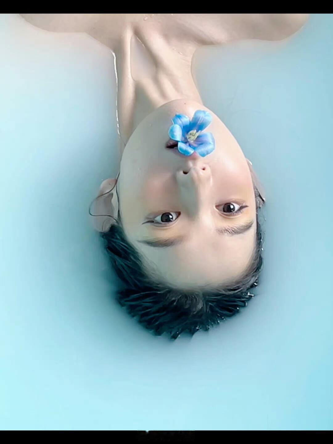 王姐这组真的活脱脱的一个美人鱼