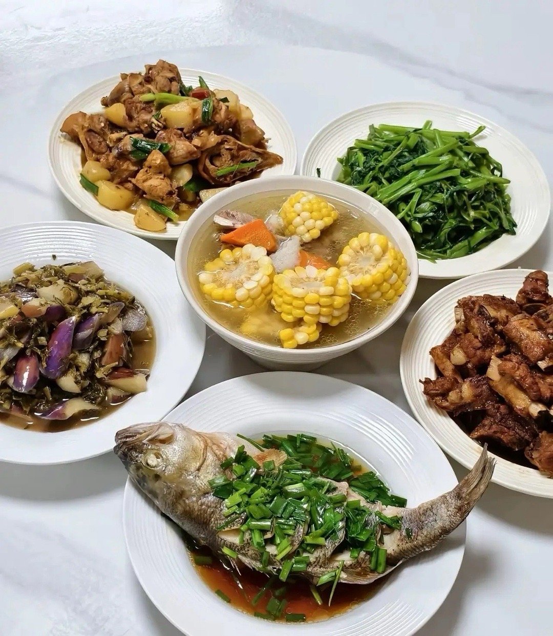 奉劝大家，不要轻易请那些人吃饭我跟一个朋友认识五六年了。前阵子说好久没见，约出来