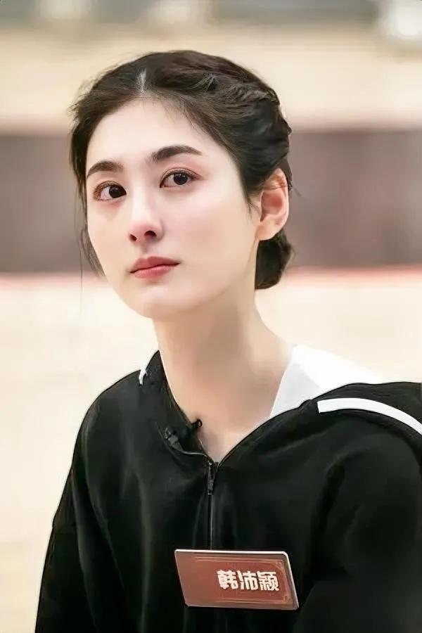 韩沛颖摊上事了只剩两条明路选不对就要彻底凉透。她造谣刘浩存惹上正式起