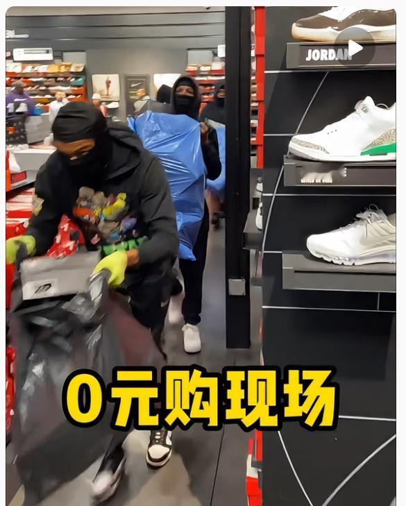 本来以为偷东西被抓认个错就完事，肯定大事化小了！结果发现还是太天真了，那外国黑妞