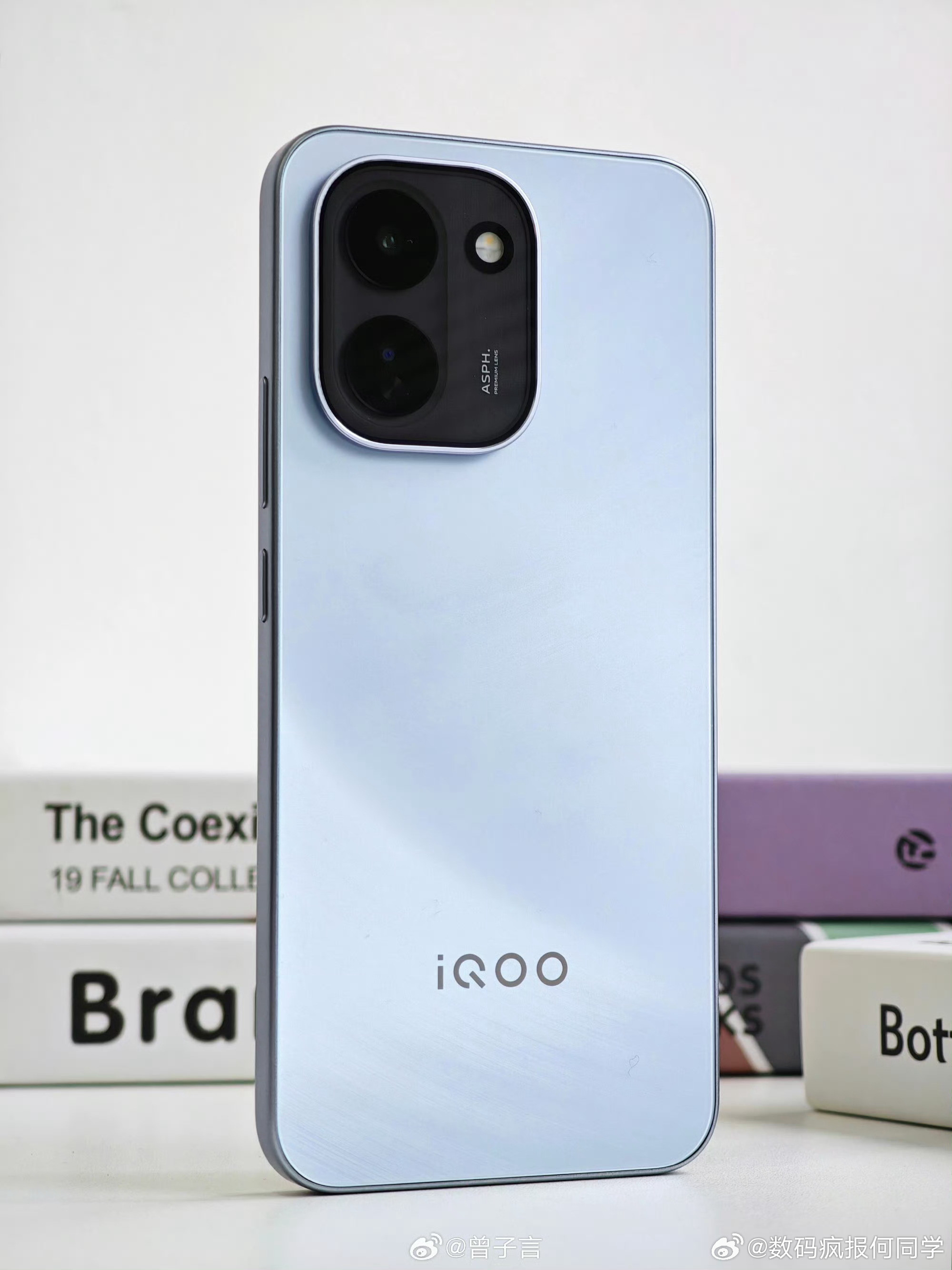 iQOOZ11沧浪浮光真机图赏📱首发iQOO首款165Hz电