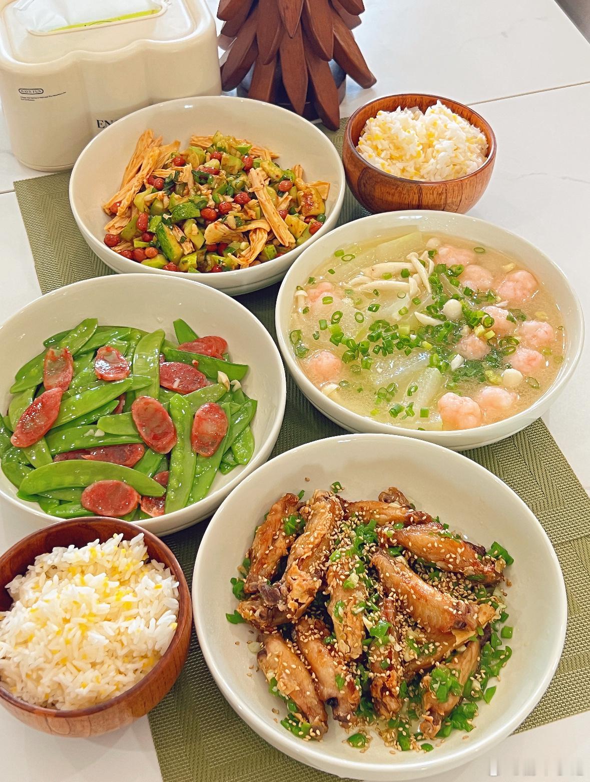 在家吃干净舒服的饭菜[红脸笑]​​​
