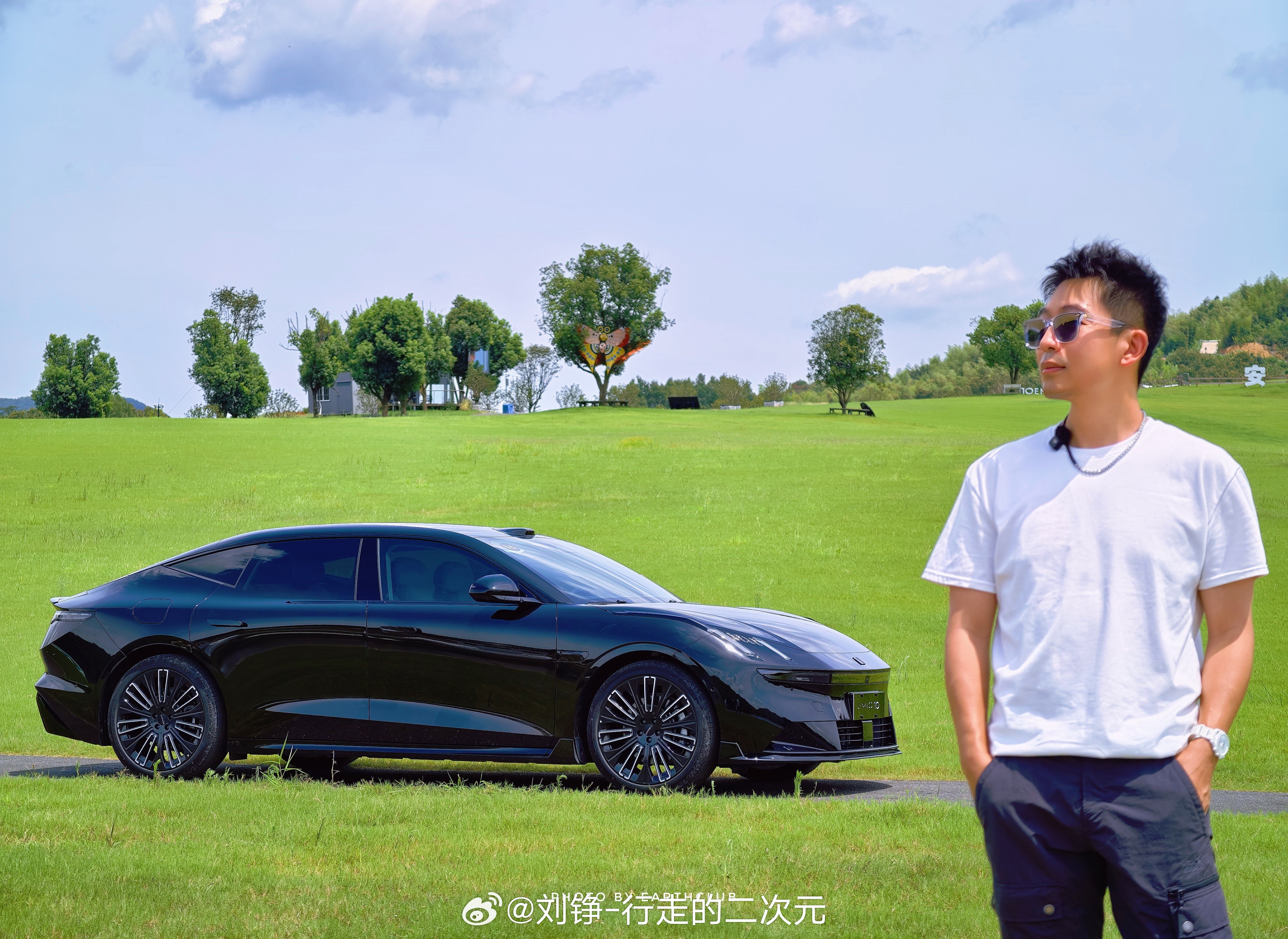 领克10EM-P全系四驱索尔太顶了领克10EM-P全系顶配预售19.2万起相伴阳