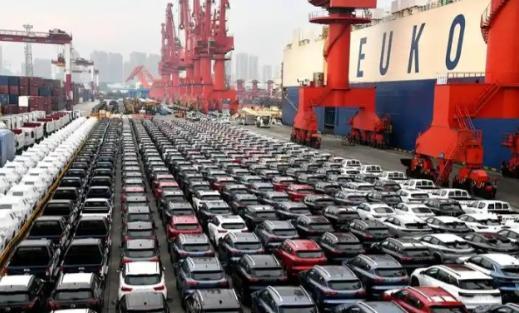 美国紧张了！沙特、英法德等国，南美的巴西、阿根廷、智利等国，纷纷转向从东方大国进