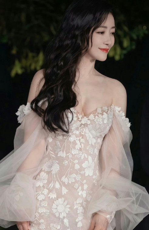陈紫函之所以多次婉拒《浪姐》邀约，并非不愿尝试，而是出于自身状态的理性选择。她长