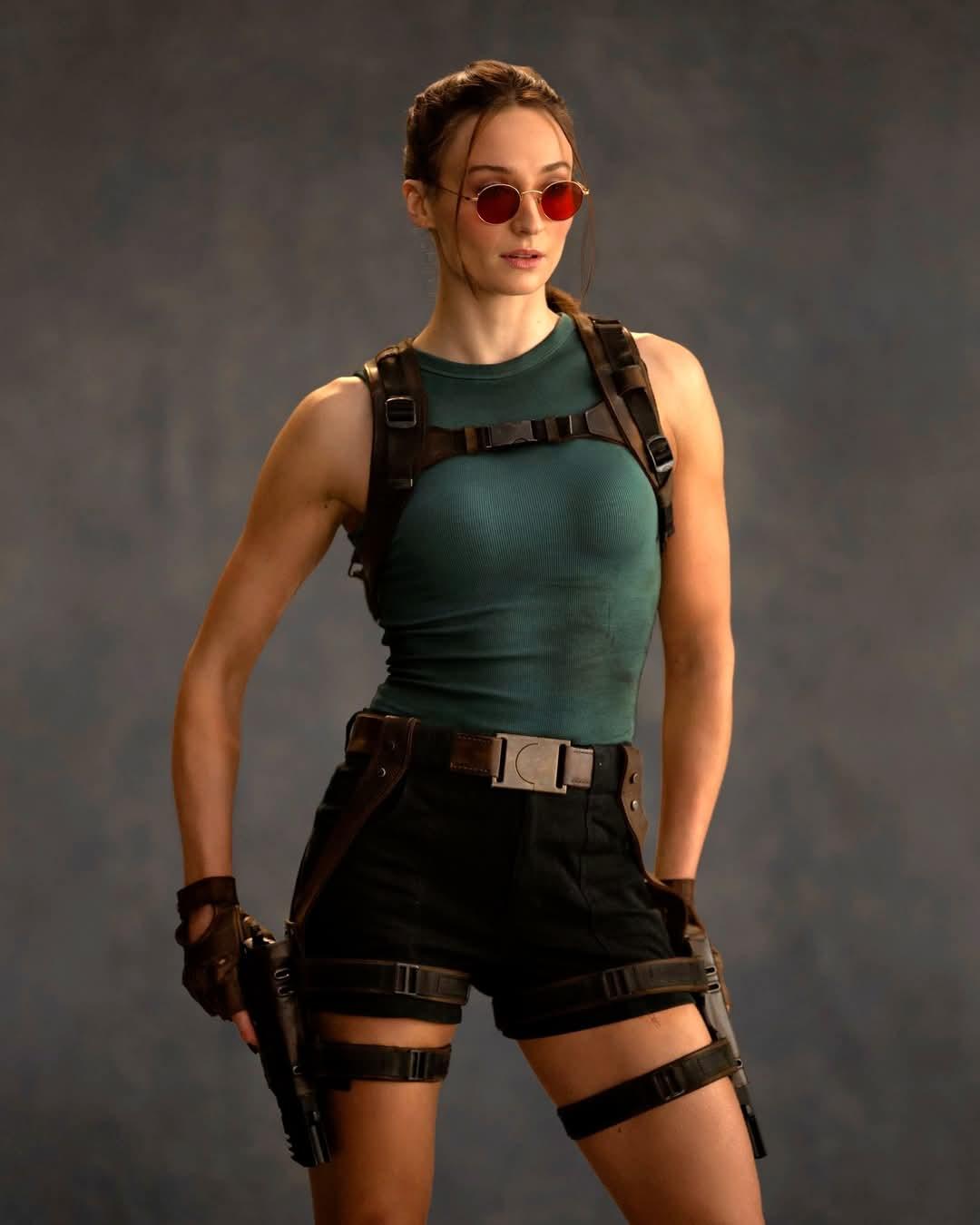 新一代真人版《古墓丽影》诞生：索菲·特纳饰演“劳拉·克劳馥”造型首公开！