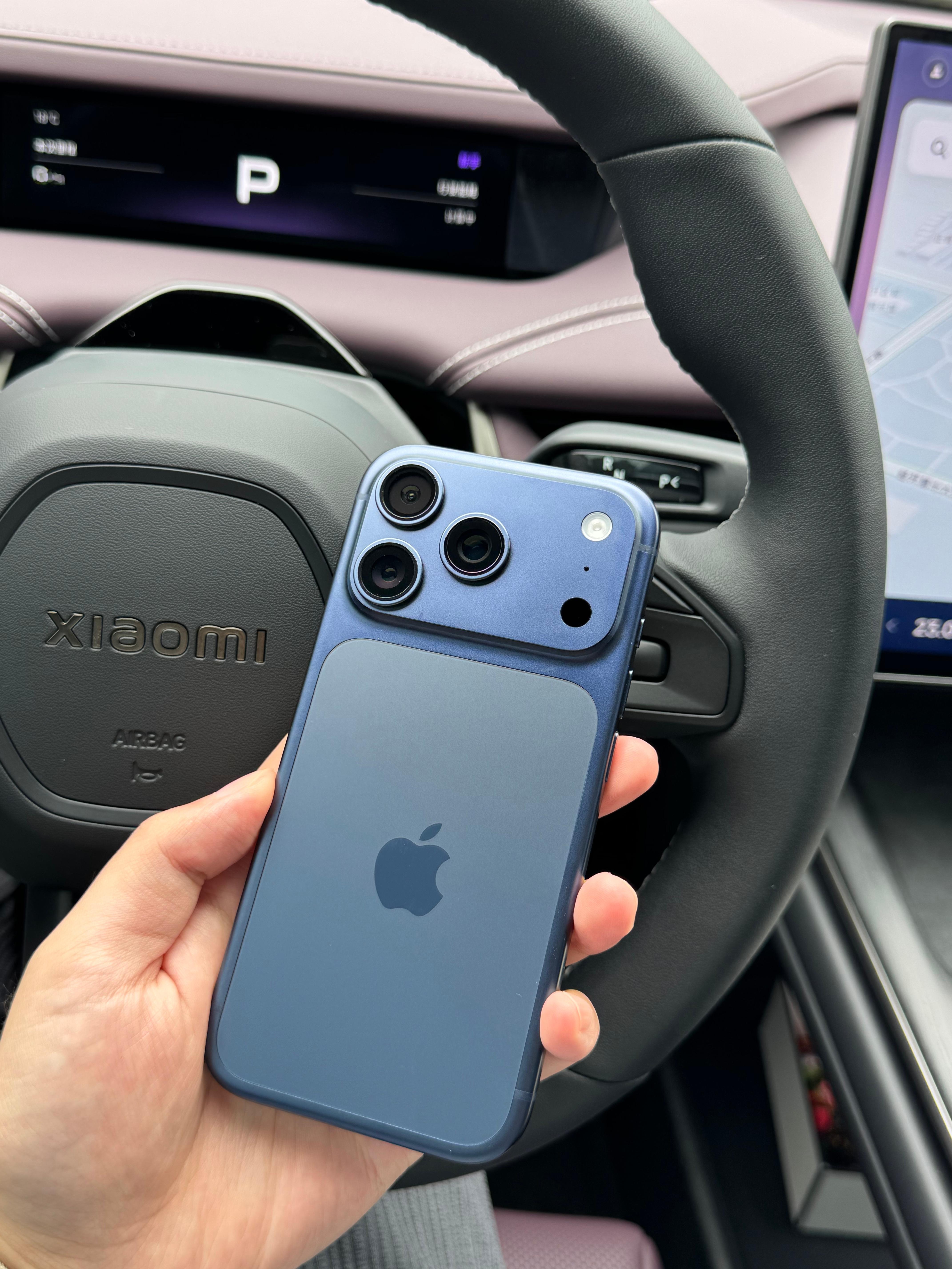 荣耀600Pro，这个设计很眼熟啊，大家觉得如何？